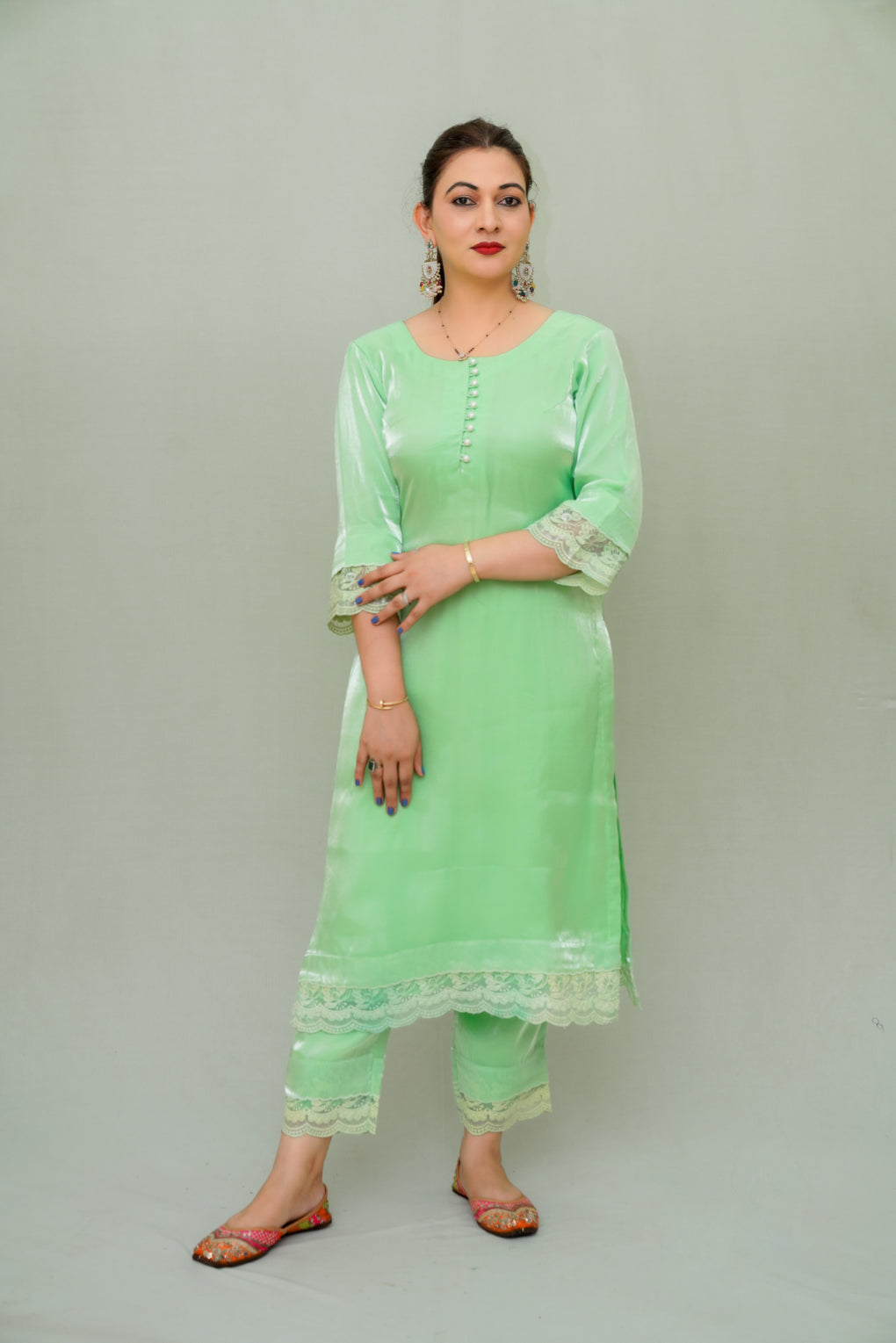 pearl button detailing kurta set